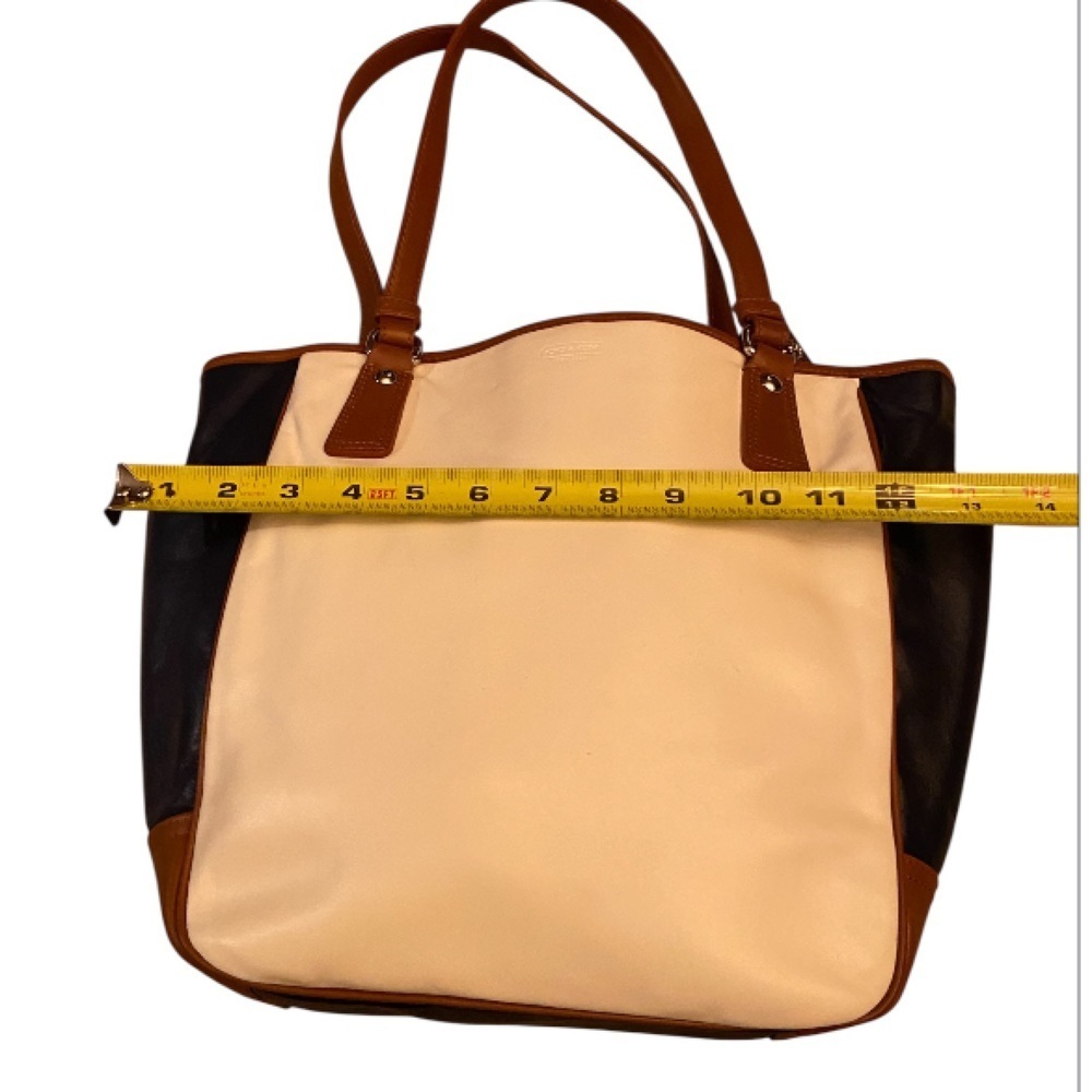 Coach Park Metro Leather Tote bag in a cream, navy, and brown color block F23683 - Picture 7 of 11